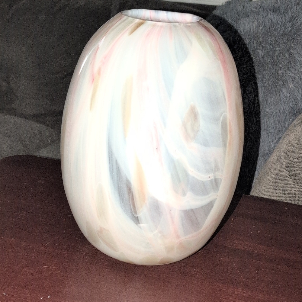 Elegant Swirled Glass Vase